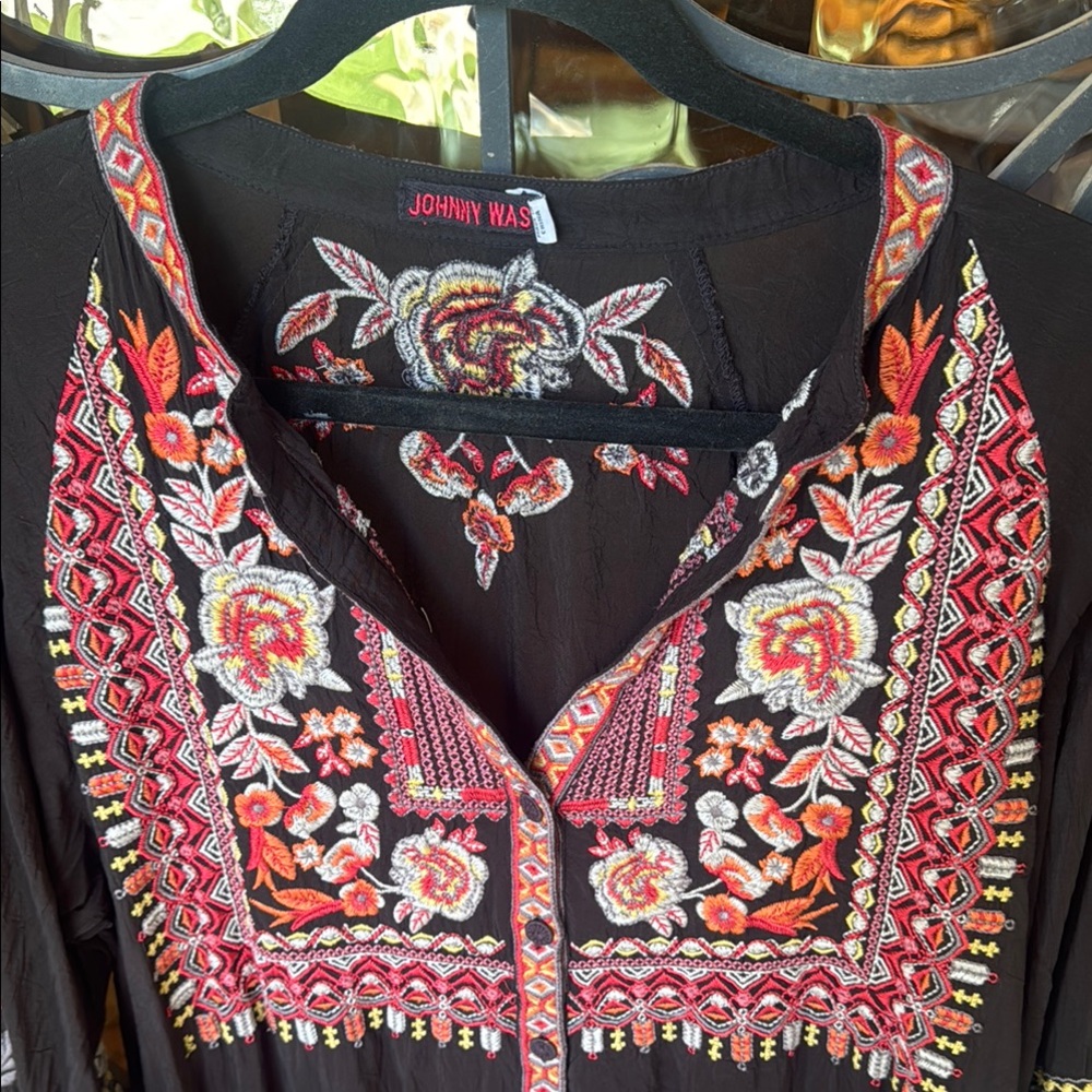 Johnny Was Black Embroidered Women's Top - Picture 10 of 14